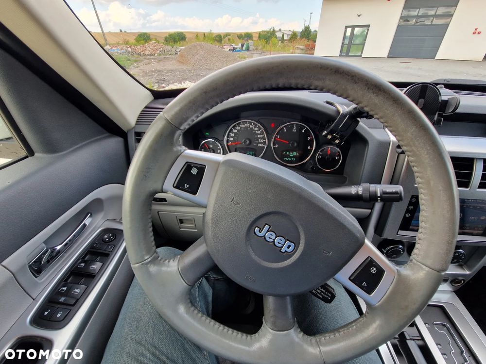 Jeep Cherokee 2.8 CRD Limited - 21
