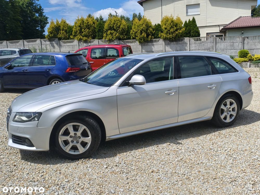 Audi A4 Avant - 4
