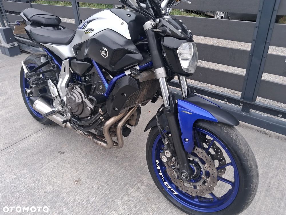 Yamaha MT - 5