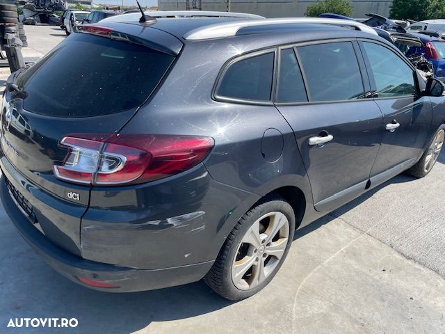 Dezmembrez Renault Megane 3 An 2012 1.9 DCI - 8