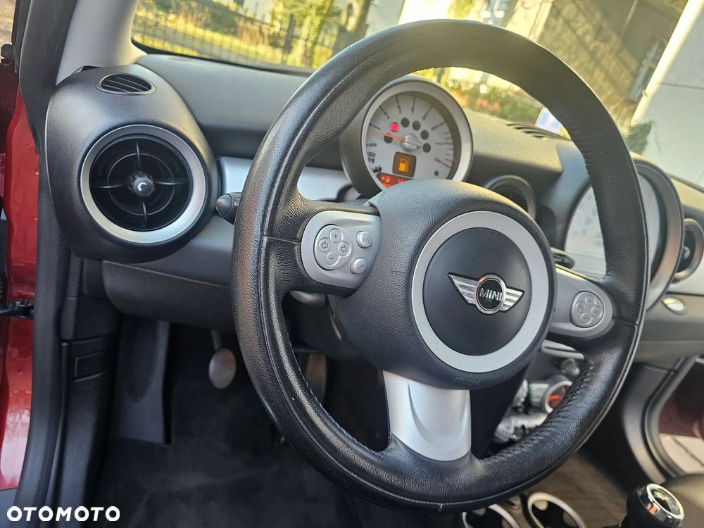 MINI Cooper 50 Mayfair - 9