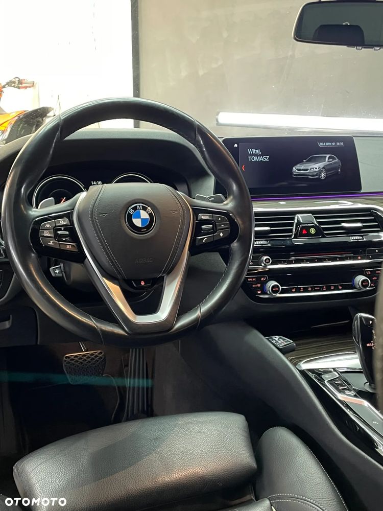 BMW Seria 5 540i xDrive Sport Line - 12