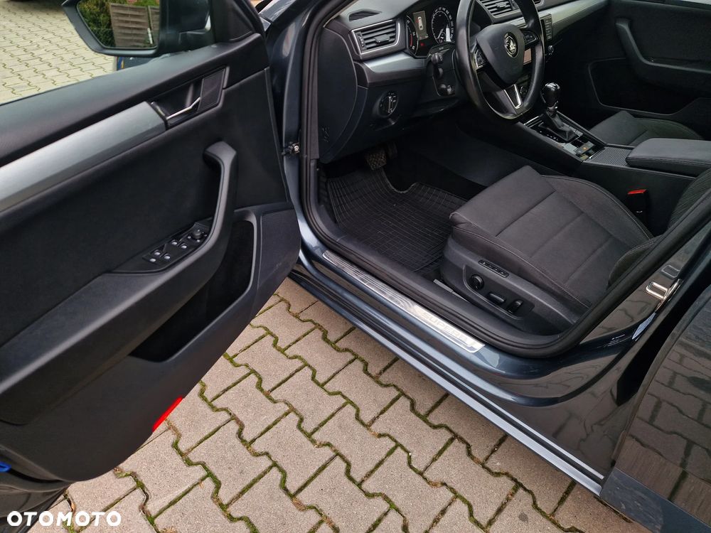 Skoda Superb 2.0 TDI DSG Style - 16