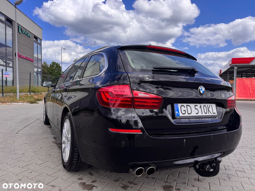BMW Seria 5 525d xDrive Sport-Aut Luxury Line - 3