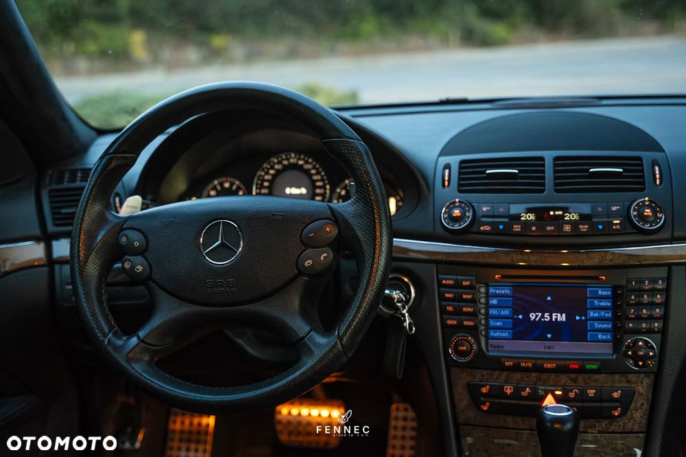 Mercedes-Benz Klasa E 63 AMG - 30