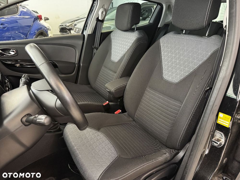Renault Clio - 19