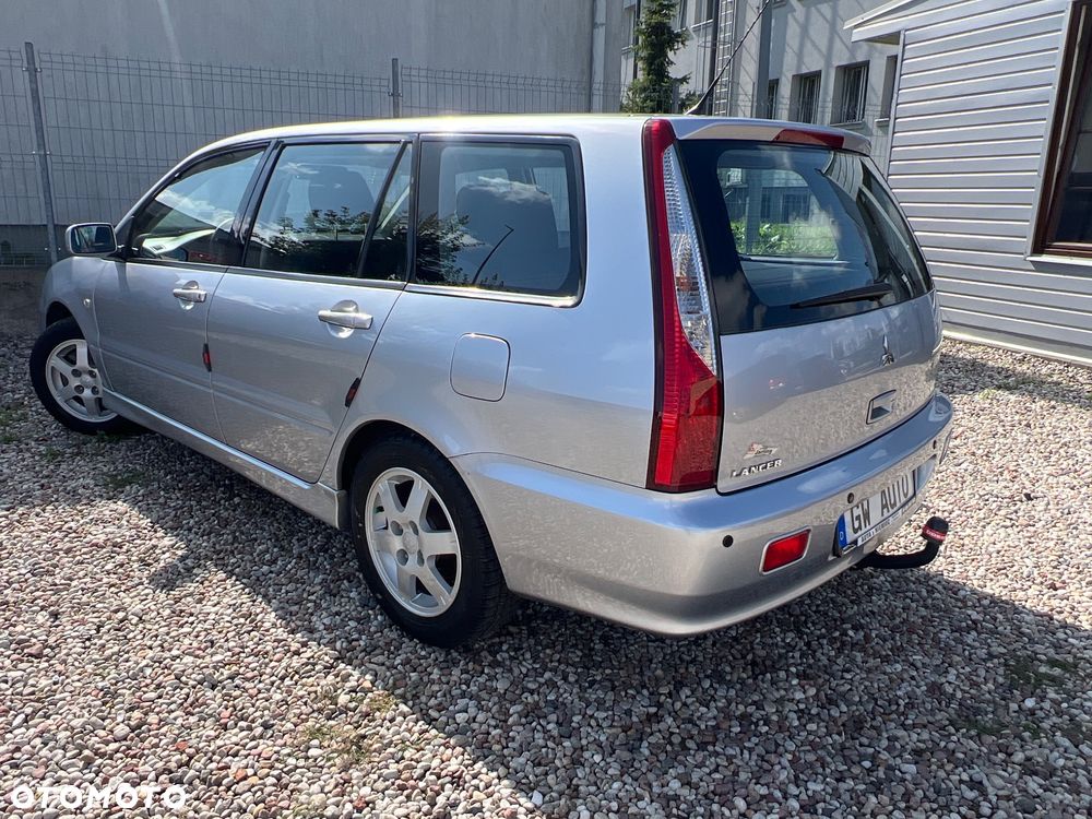 Mitsubishi Lancer 1.6 Intense - 8