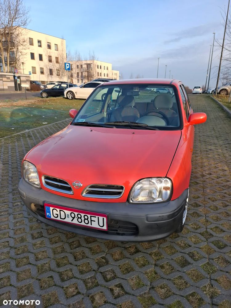Nissan Micra - 1