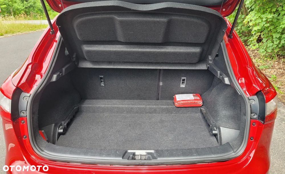 Nissan Qashqai 1.2 DIG-T N-Connecta EU6 - 14