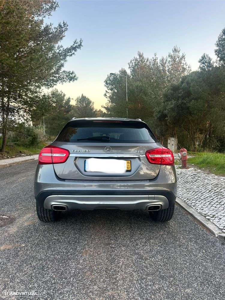 Mercedes-Benz GLA 180 (CDI) d Urban - 10