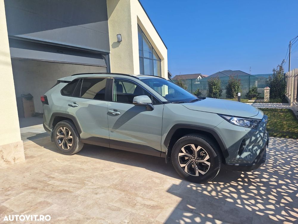 Toyota RAV4 - 5