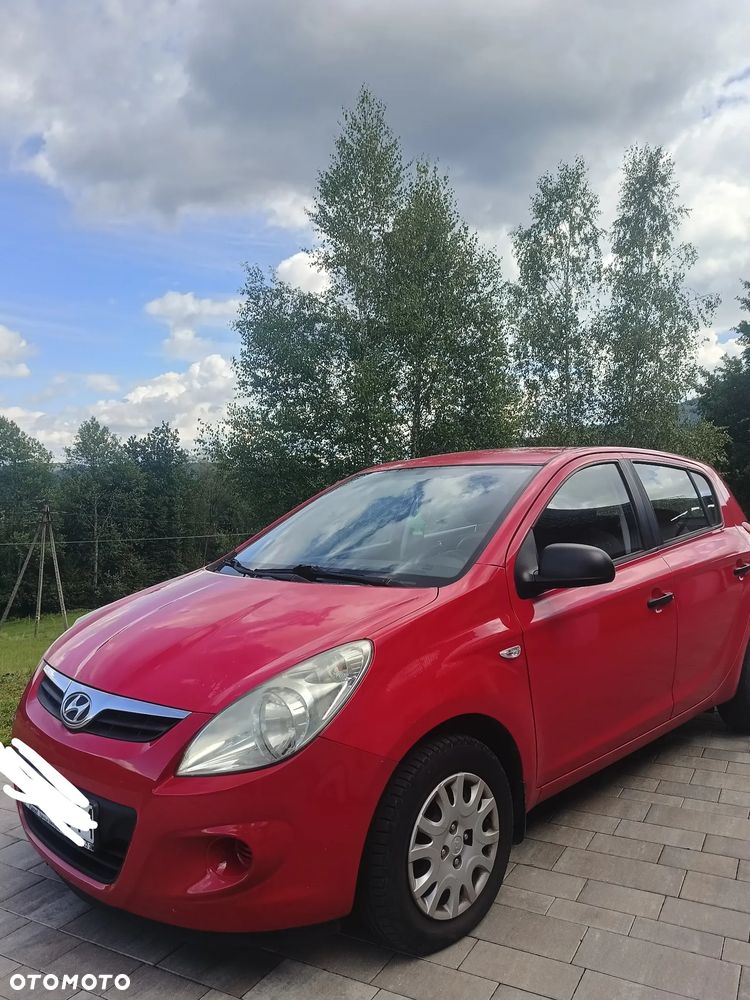 Hyundai I20 2010 photo 2