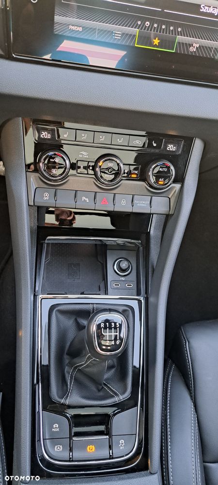 Skoda Karoq 2.0 TDI SCR 4x2 Sportline - 37
