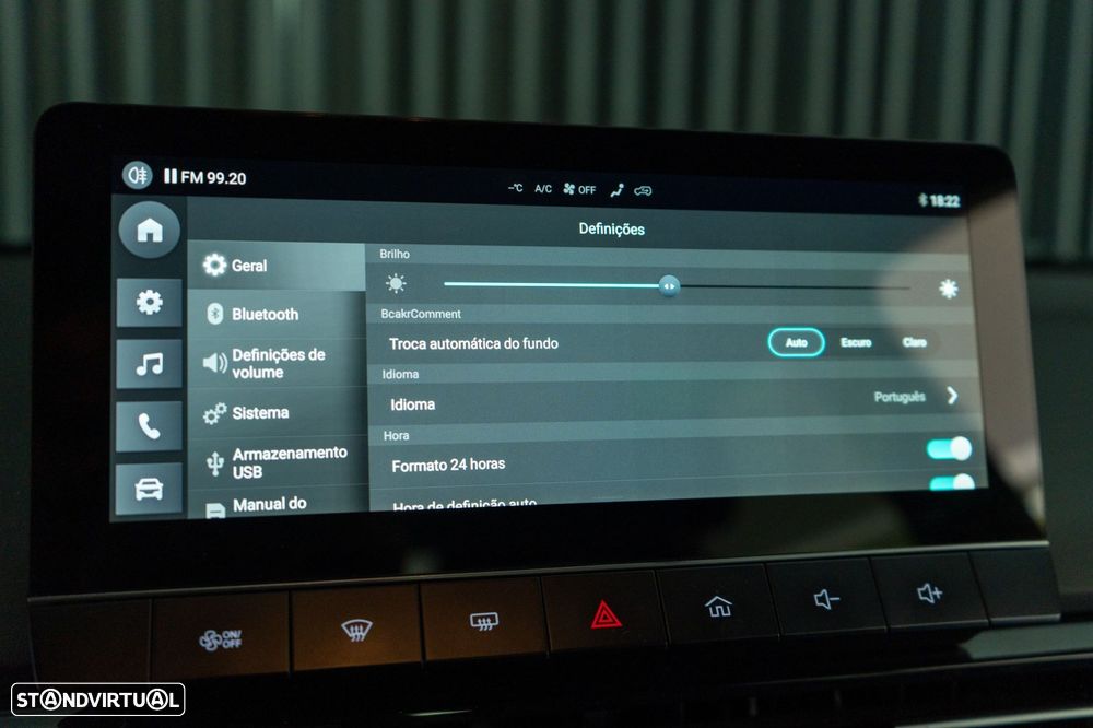MG MG4 64 kWh Luxury - 22