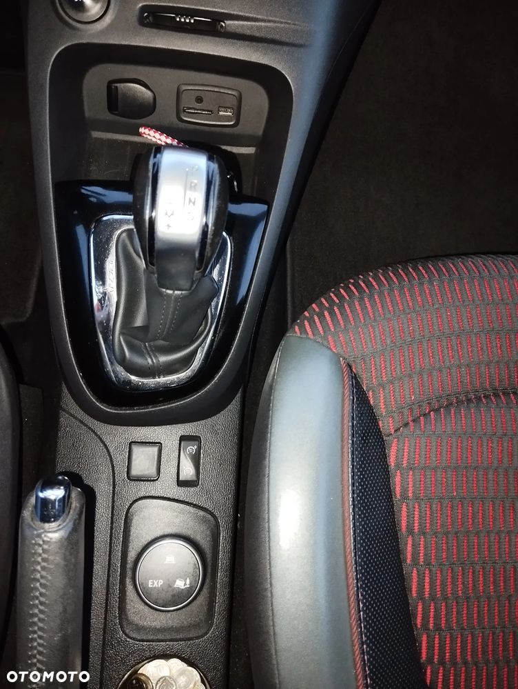 Renault Captur 1.5 dCi Limited EDC - 11