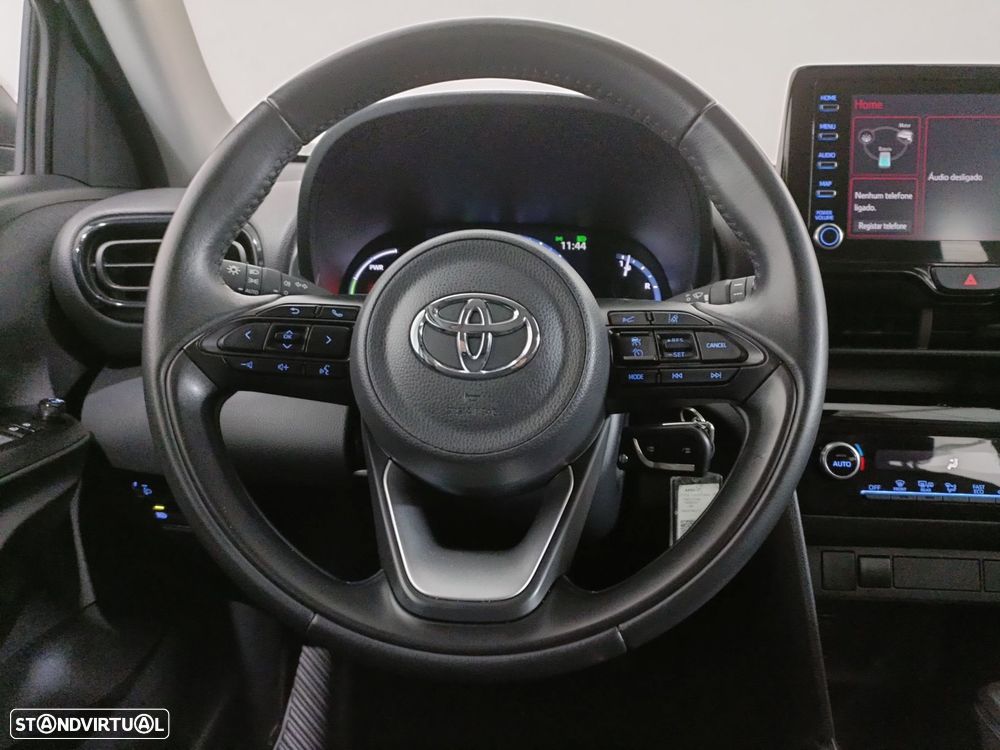 Toyota Yaris Cross 1.5 HDF Comfort Plus - 19