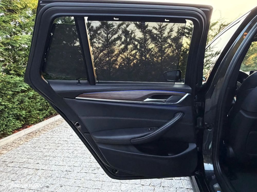 BMW 520 d Aut. M Sport Edition - 24