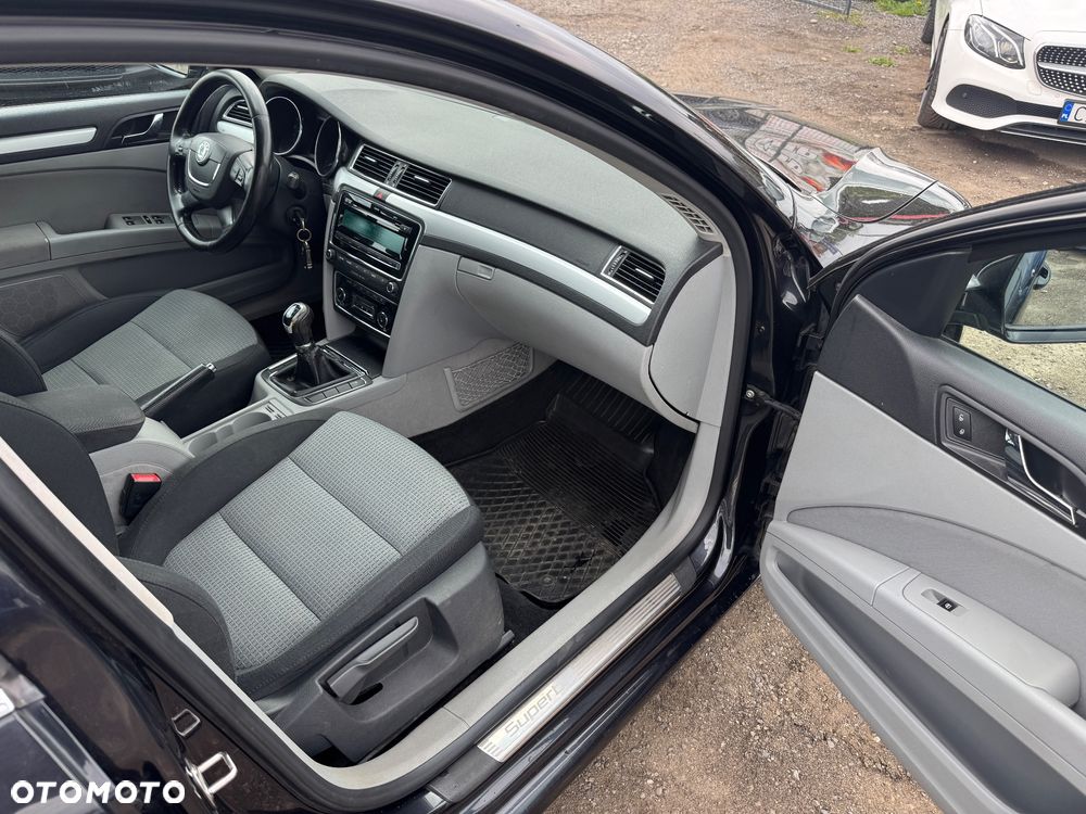 Skoda Superb 2.0 TDI Comfort - 22