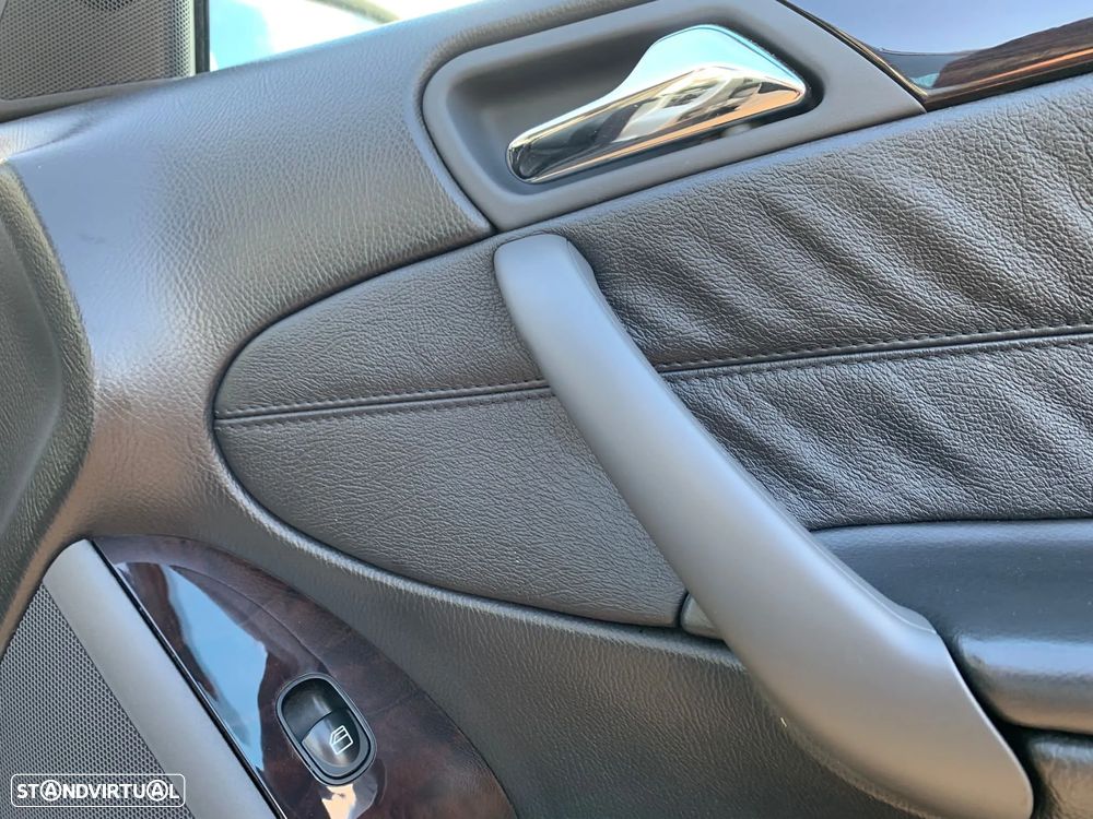 Mercedes-Benz C 30 AMG T CDI - 8