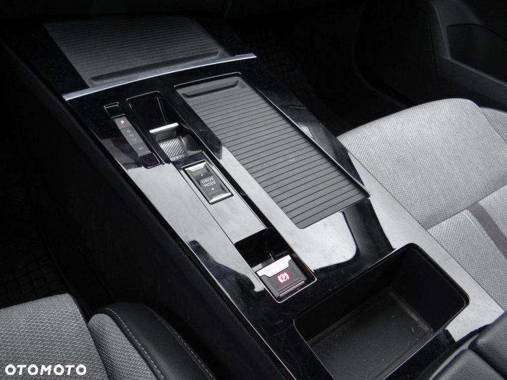 Opel Astra VI 1.2 T Elegance S&S - 10