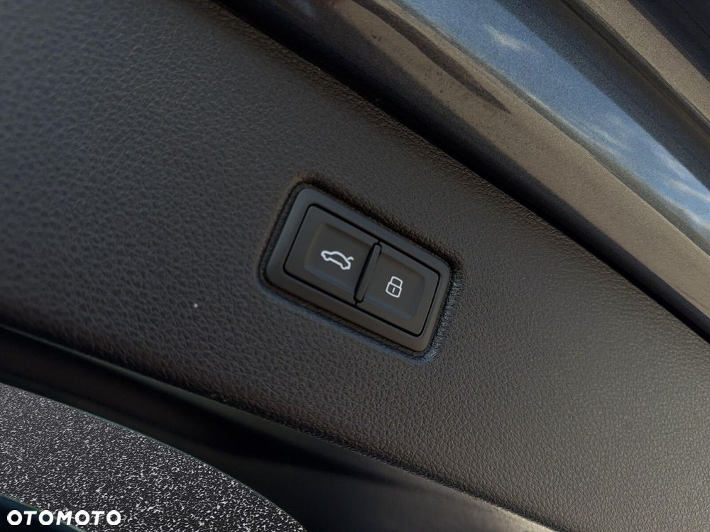 Audi Q7 55 TFSI mHEV Quattro S Line Tiptr - 39