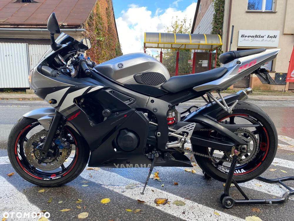 Yamaha R6 - 9