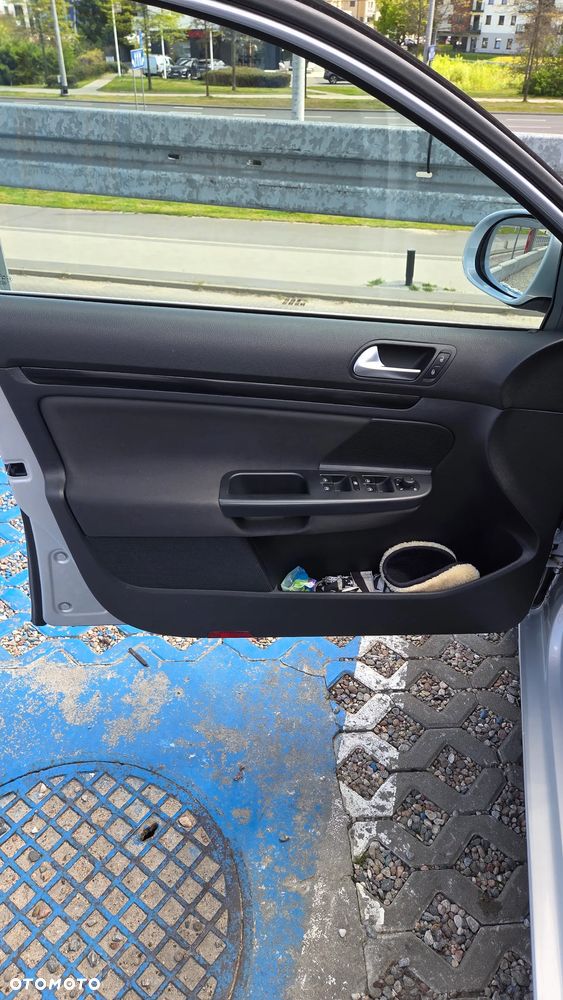 Volkswagen Golf 1.2 TSI Comfortline DSG - 19
