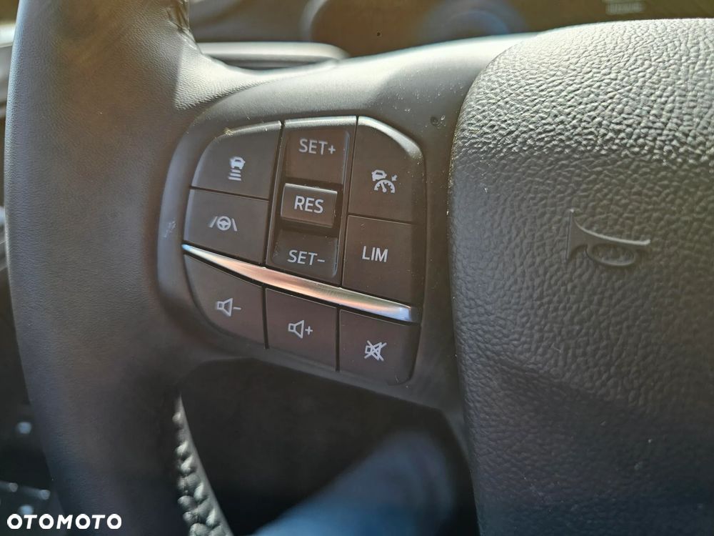 Ford Focus 1.5 EcoBlue STart-Stopp-System TITANIUM X - 28