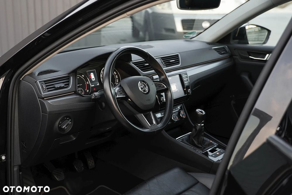 Skoda Superb 2.0 TDI Style - 13