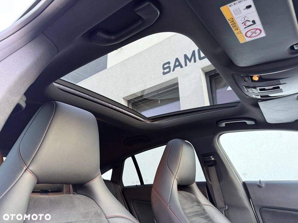 Mercedes-Benz CLA 180 7G-DCT AMG Line - 19