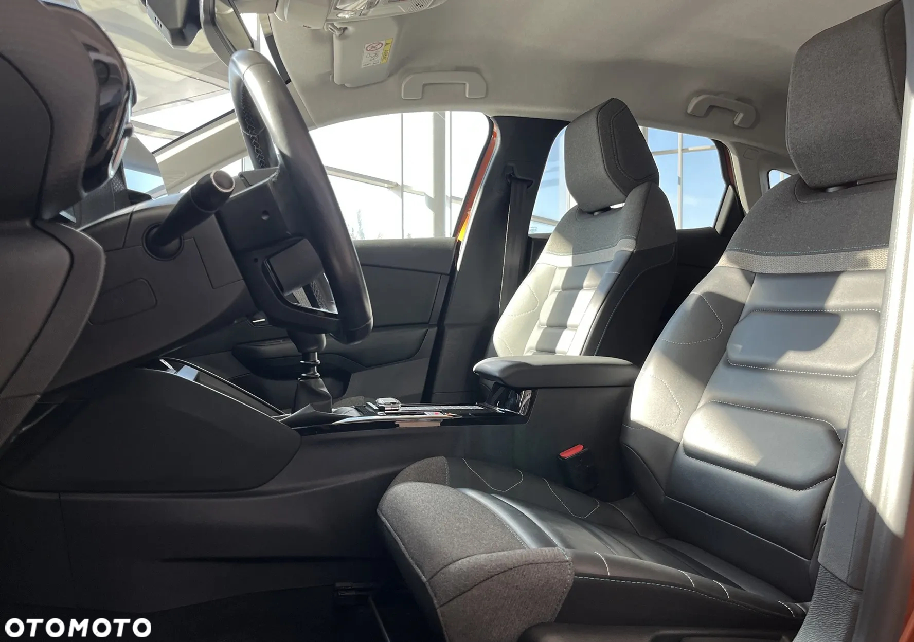 Citroën C4 PureTech 130 Stop&Start SHINE - 22
