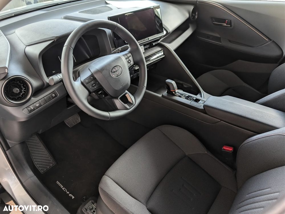 Toyota C-HR 2.0 HEV 197 CP 4x2 CVT Dynamic - 11
