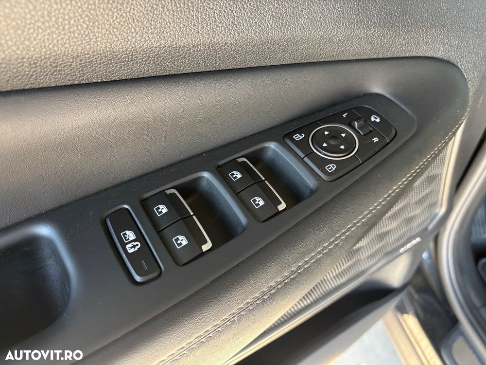 Hyundai Santa Fe 1.6 Plugin-Hybrid 4WD SEVEN Prime - 36