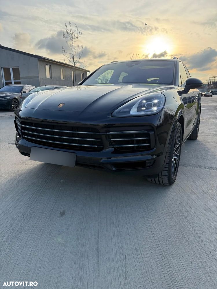 Porsche Cayenne - 4
