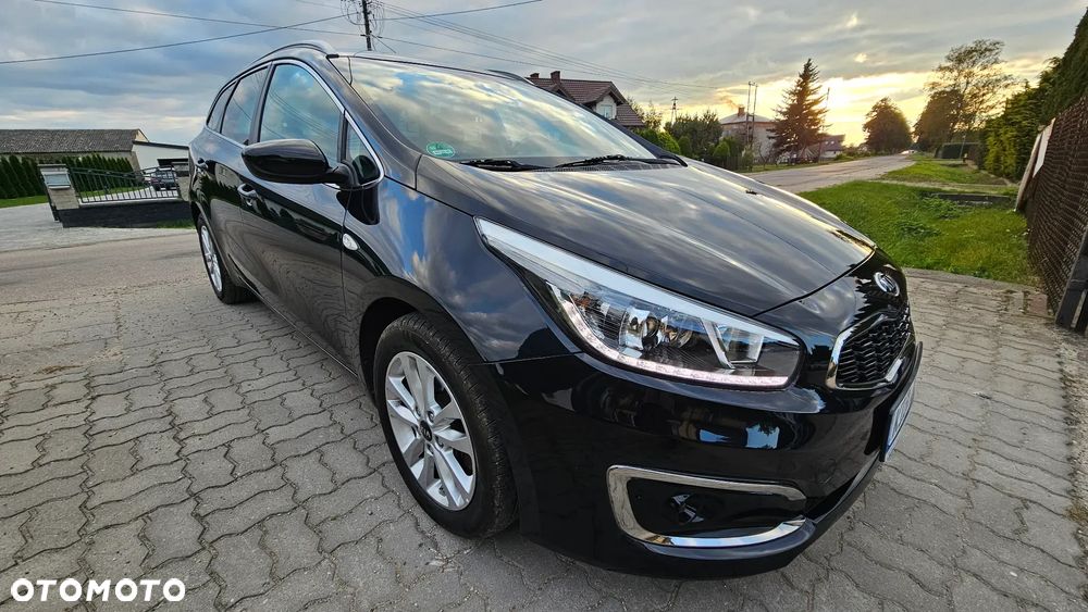 Kia Ceed SW 1.6 CRDi Platinum Edition - 24