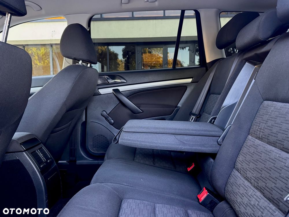 Skoda Octavia 1.6 TDI Green tec DSG Elegance - 16
