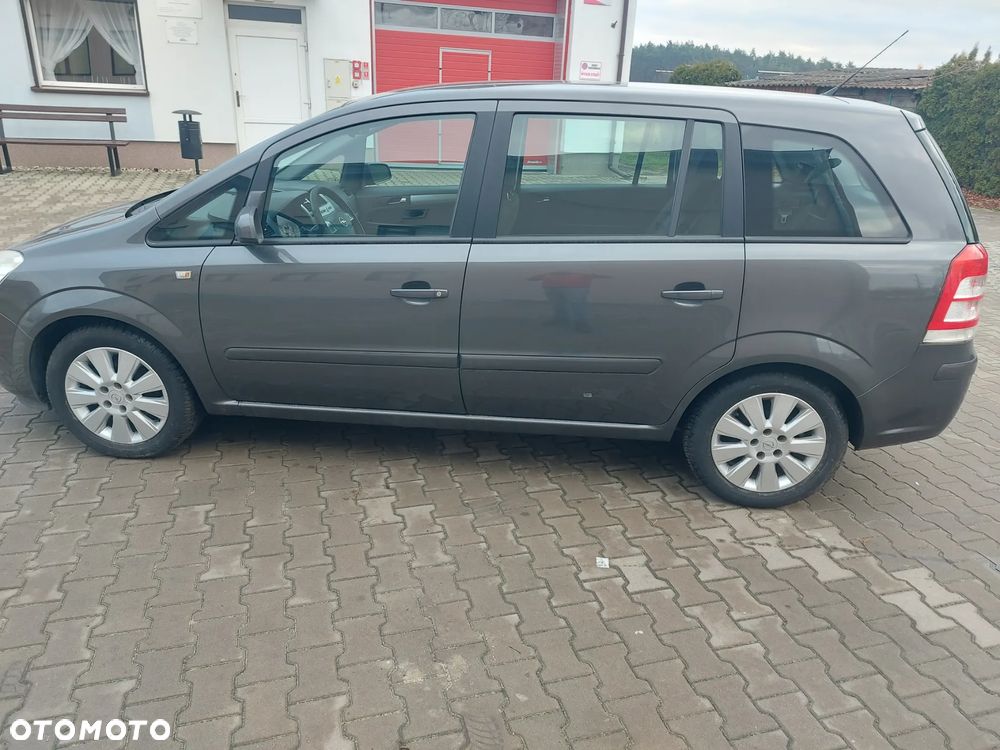 Opel Zafira 1.8 Edition 111 Jahre - 10