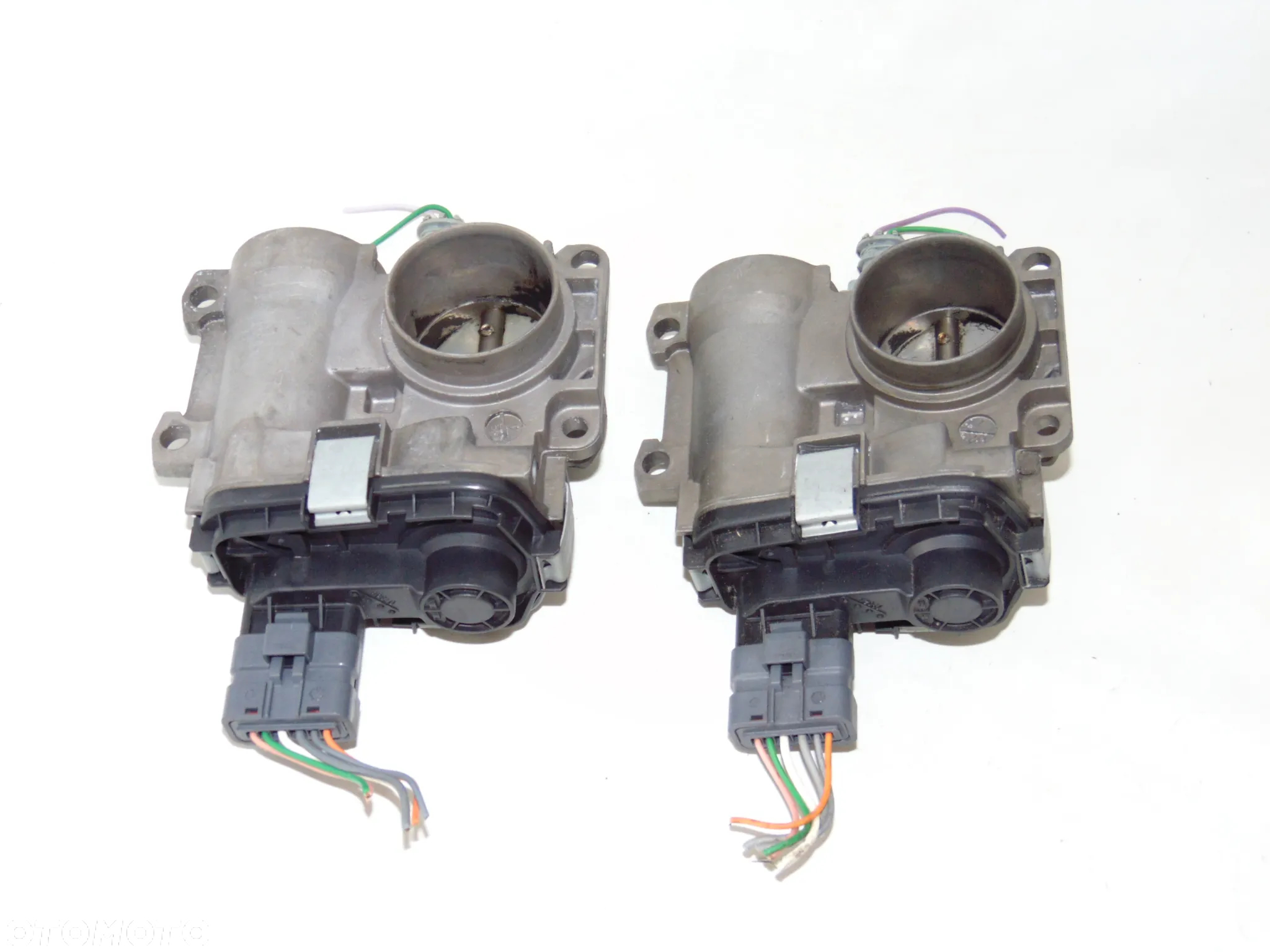 ORYGINAŁ przepustnica 8200166869 H8200067219 Renault Clio 2 II Twingo I Kangoo 1 I FL lift benzyna 1.2 - 17