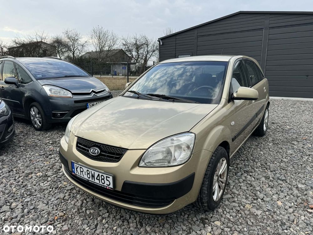 Kia Rio 1.5 CRDi Family + - 4
