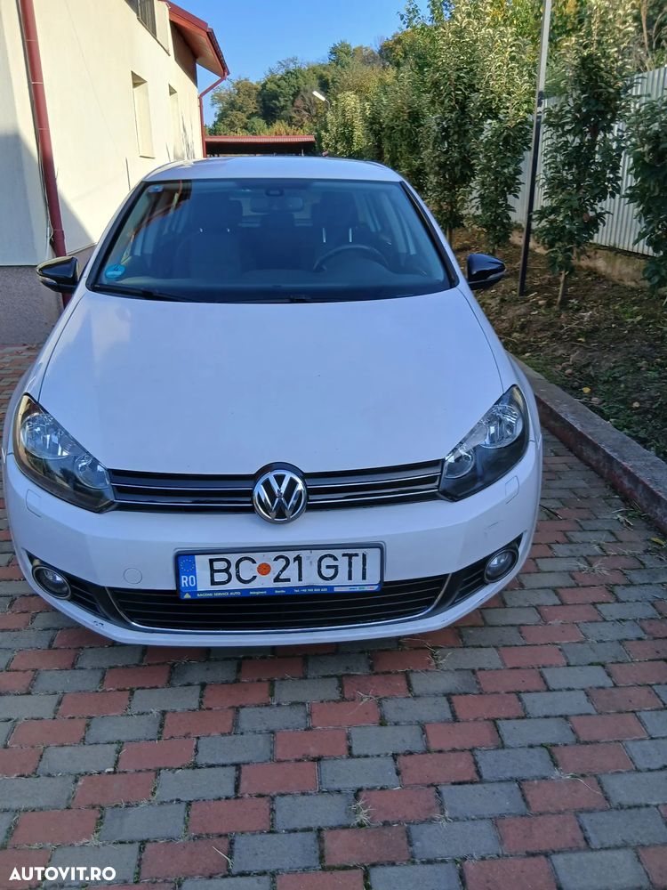 Volkswagen Golf - 8
