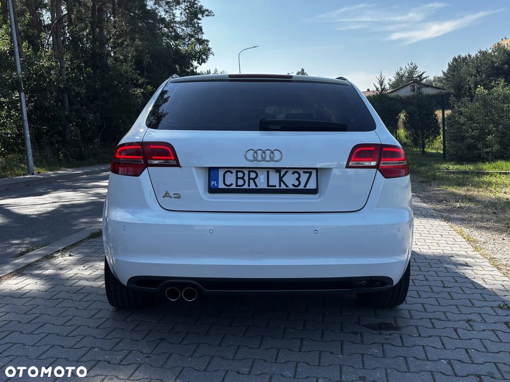 Audi A3 Sportback 2.0 TDI DPF Attraction - 4