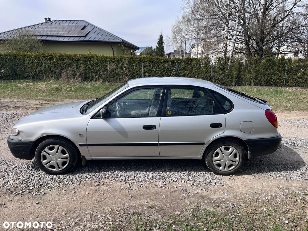 Toyota Corolla 1.4 Terra2 - 12