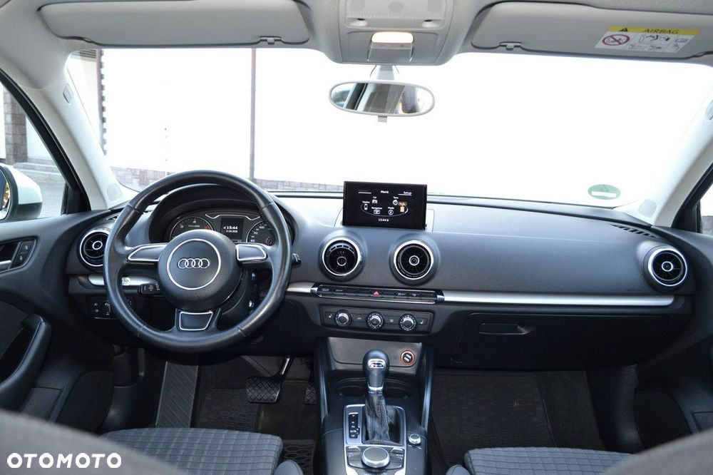 Audi A3 Sportback 2.0 TDI S tronic design - 21