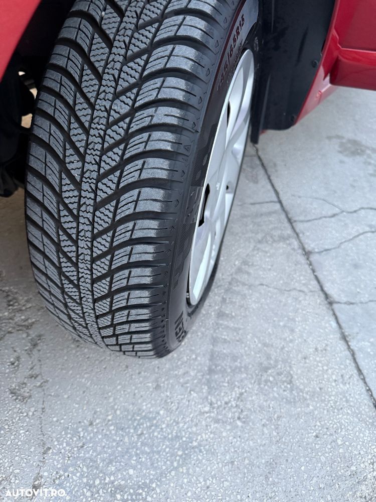 Dacia Sandero dCi 75 Laureate II - 17