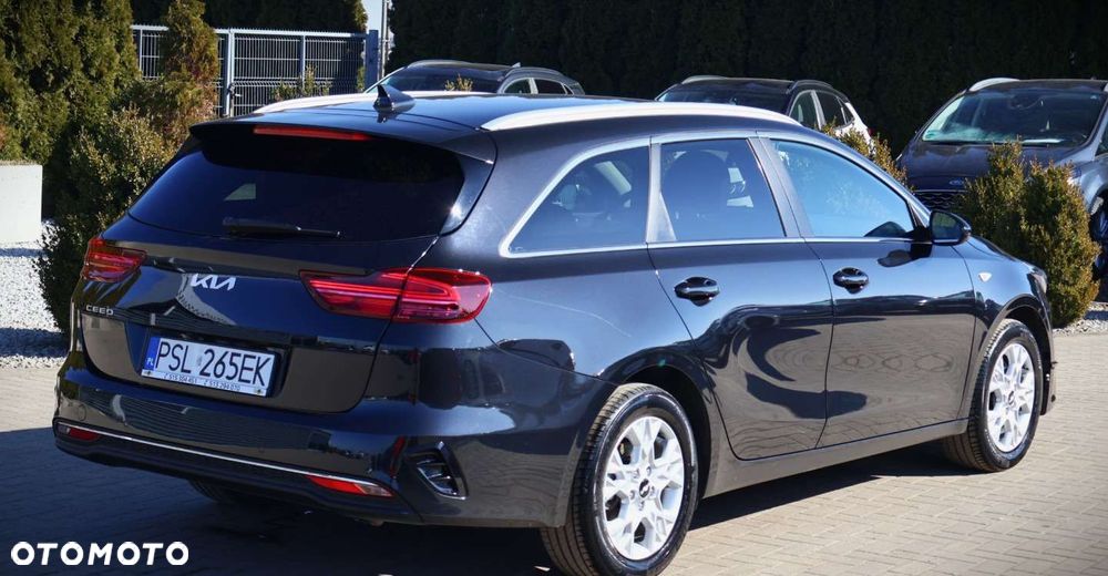 Kia Ceed - 8