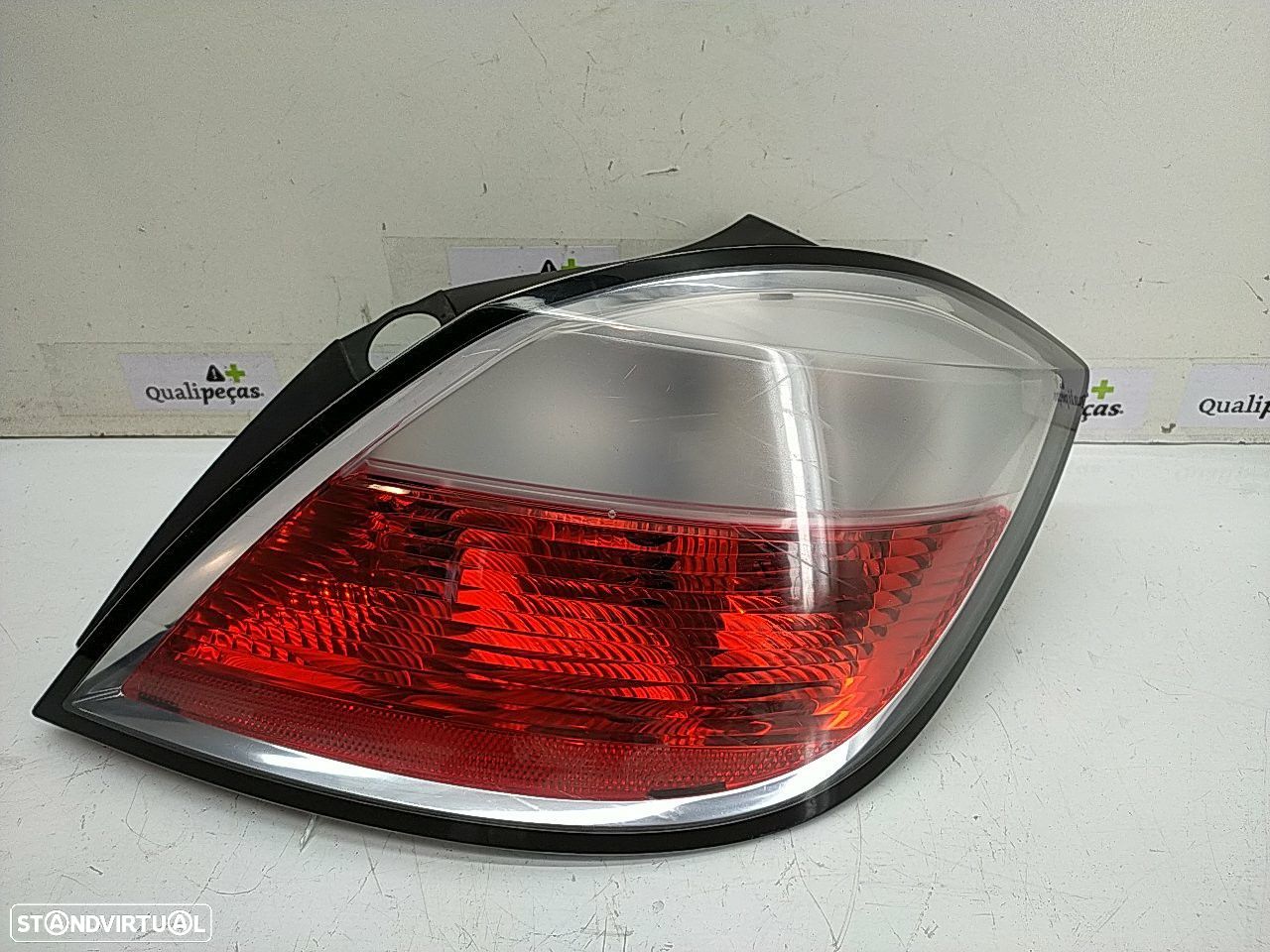 Farolim Tras Direito Painel Stop Opel Astra H (A04) - 1
