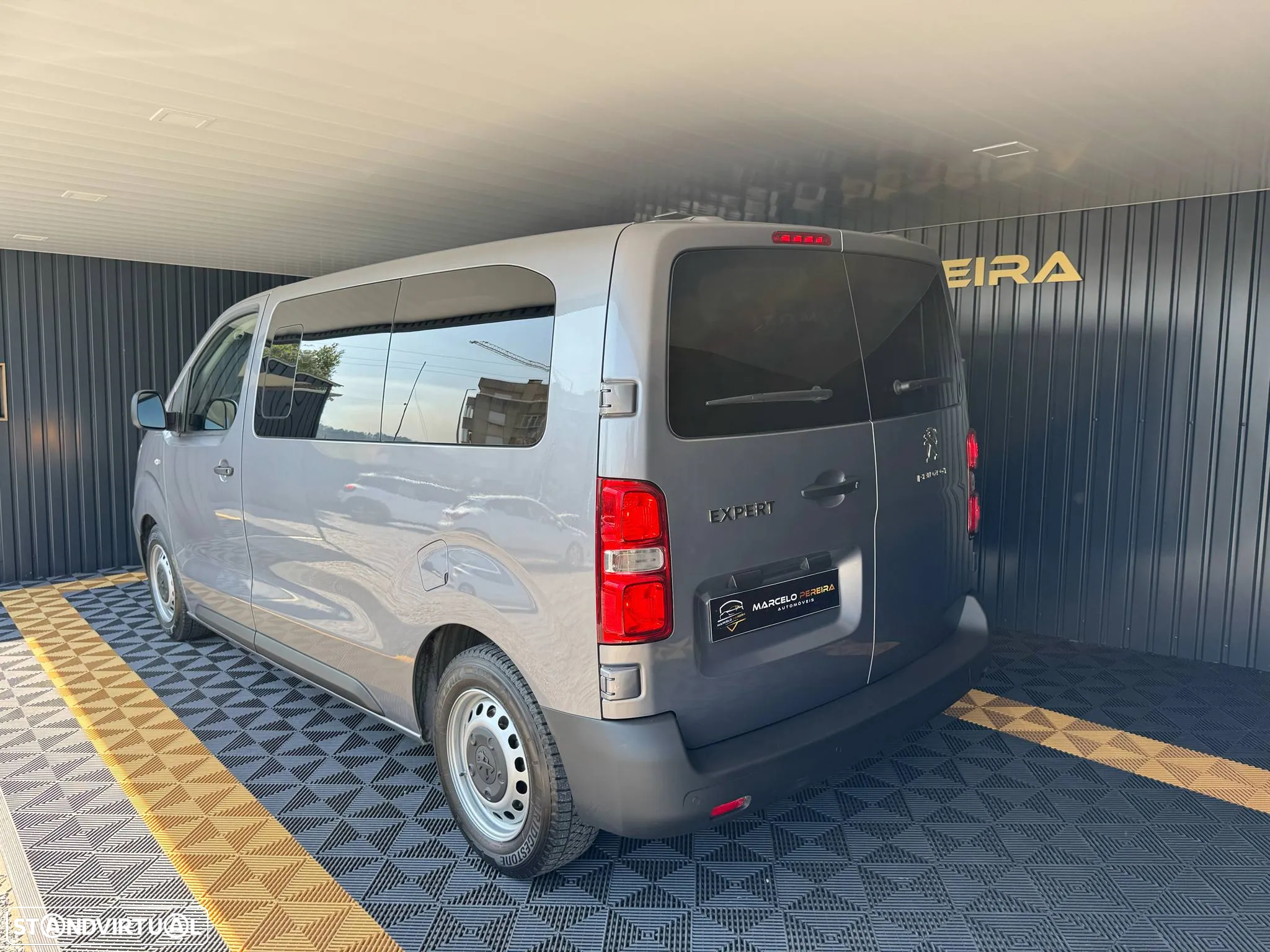 Peugeot Expert 1.5 BlueHDi L2H1 Semi-Vidrado - 3