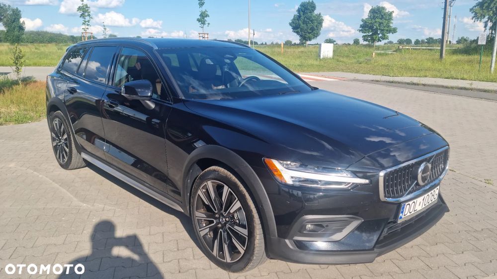 Volvo V60 Cross Country - 3