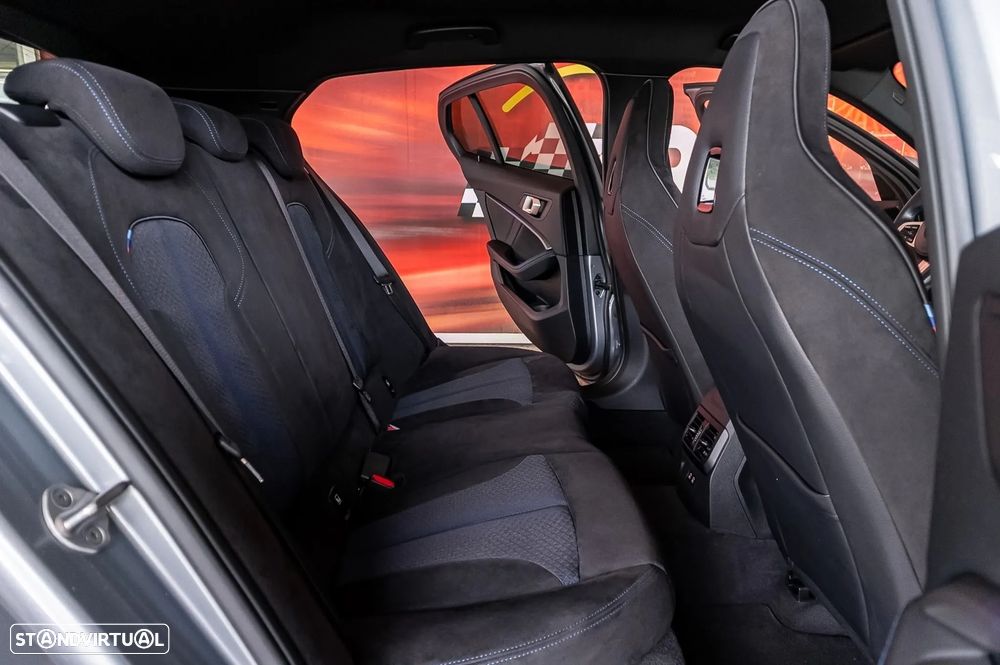 BMW 116 d Pack 50 anos M Auto - 25