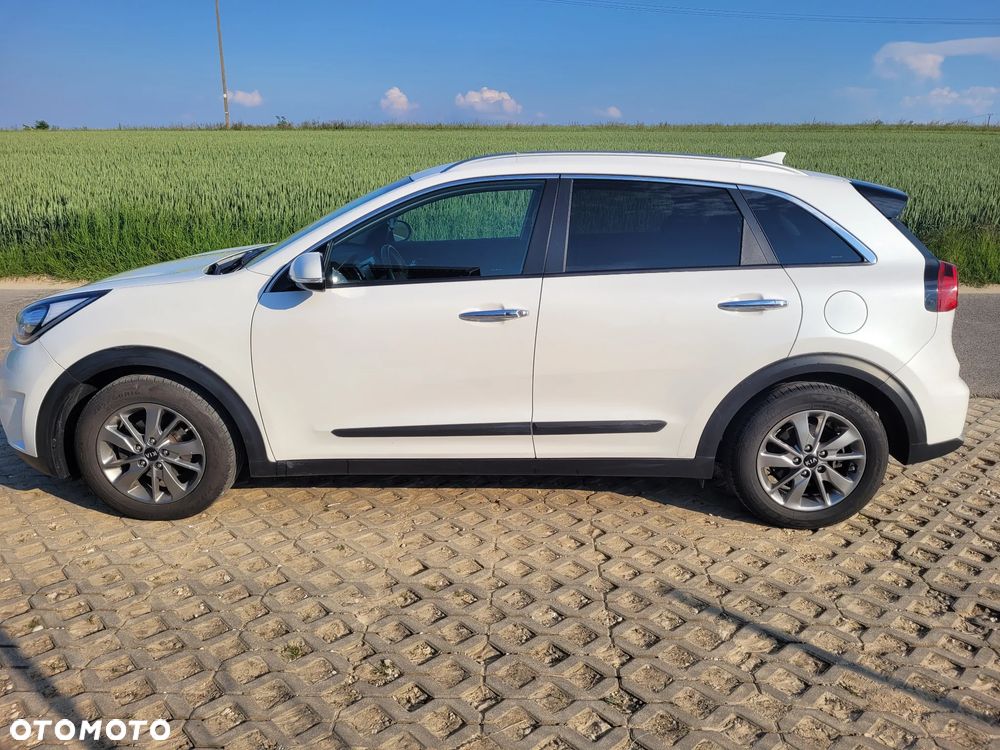 Kia Niro 1.6 GDI Hybrid L - 10
